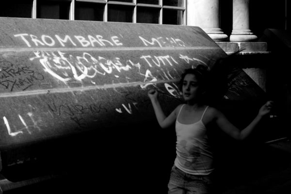 passatempi genovesi in una calda domenica d'estate. TROMBARE MENO