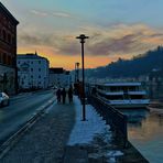 Passau am Abend an der Donau