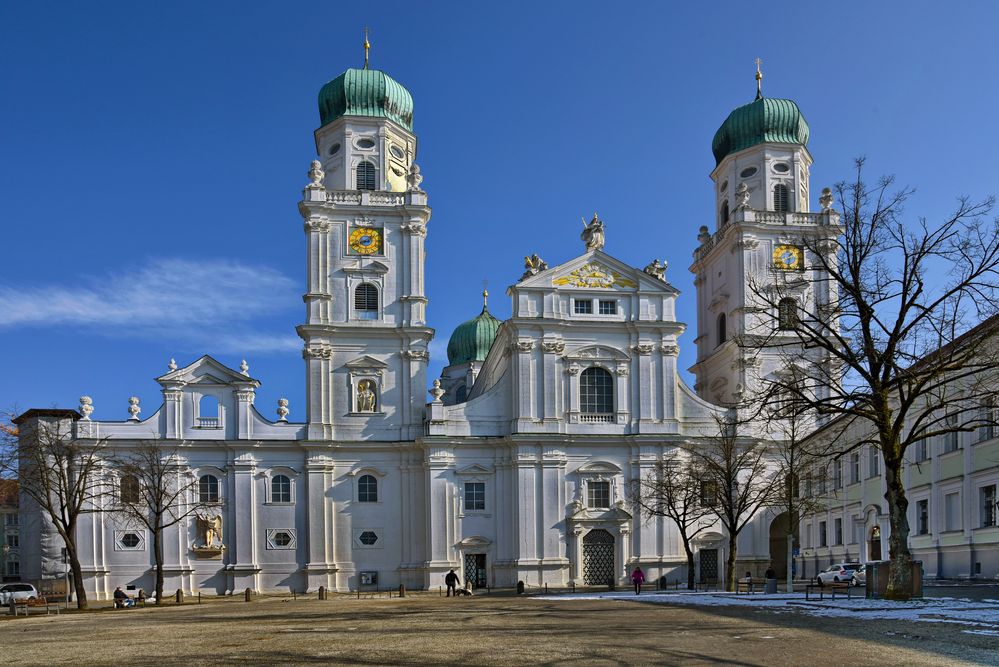 PASSAU - Der barocke Dom St. Stephan -