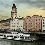 Passau: Hafen nach dem Sonnenuntergang