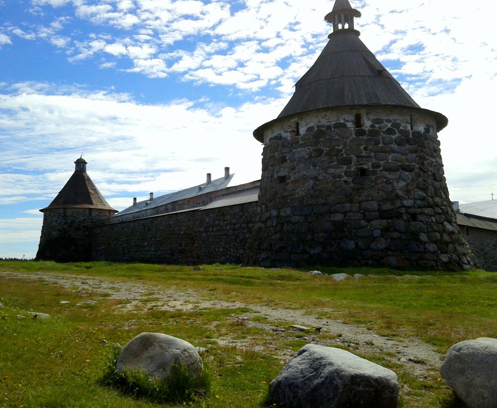 Passeggiando attorno alle mura del "Cremlino solovkiano" /1