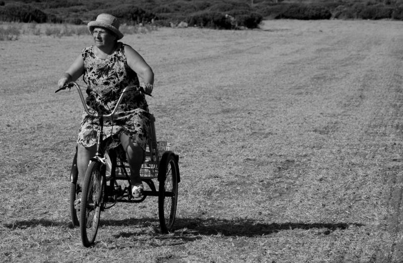 passeggiando in bicicletta