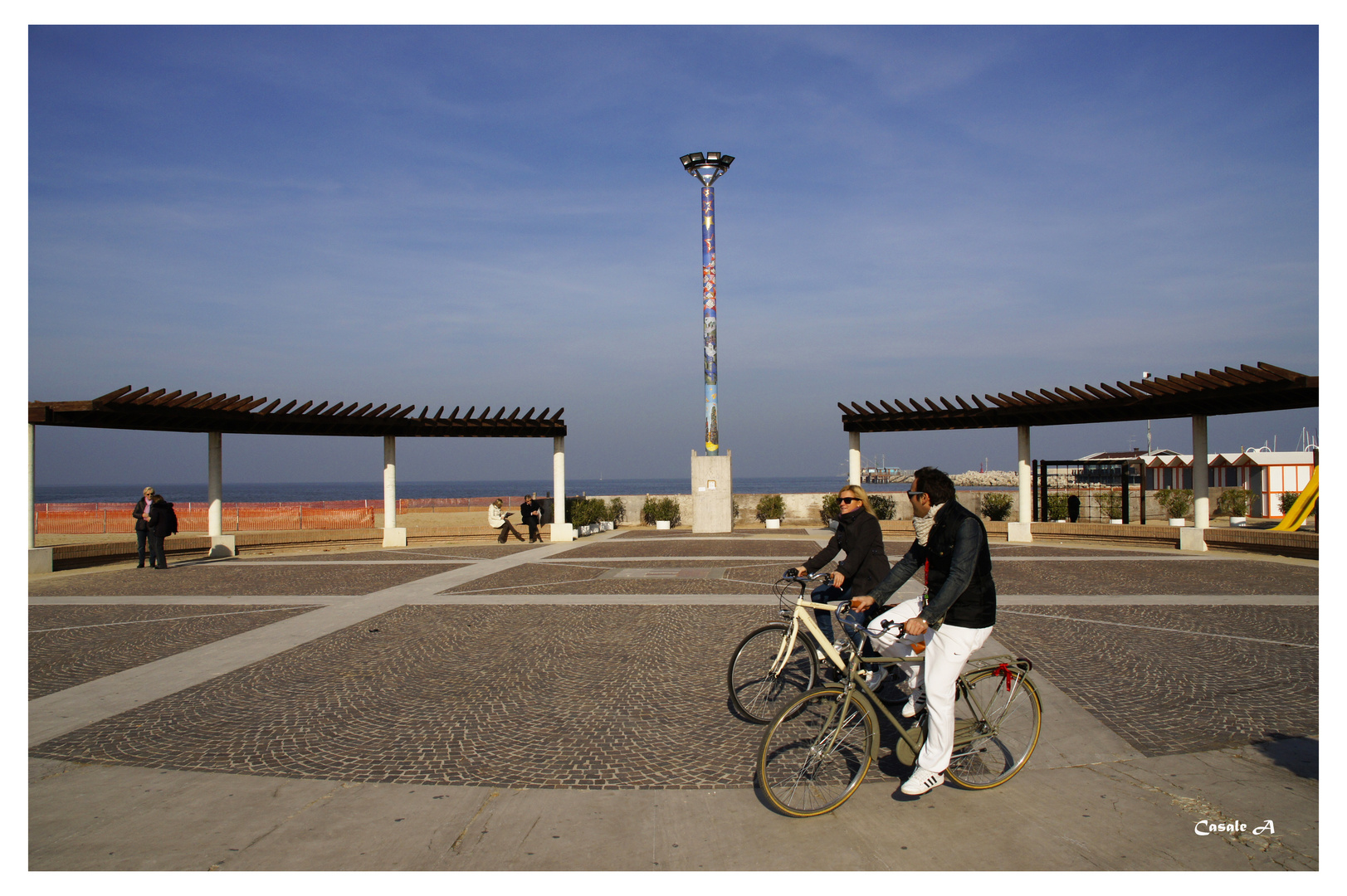 passeggiando in bicicletta