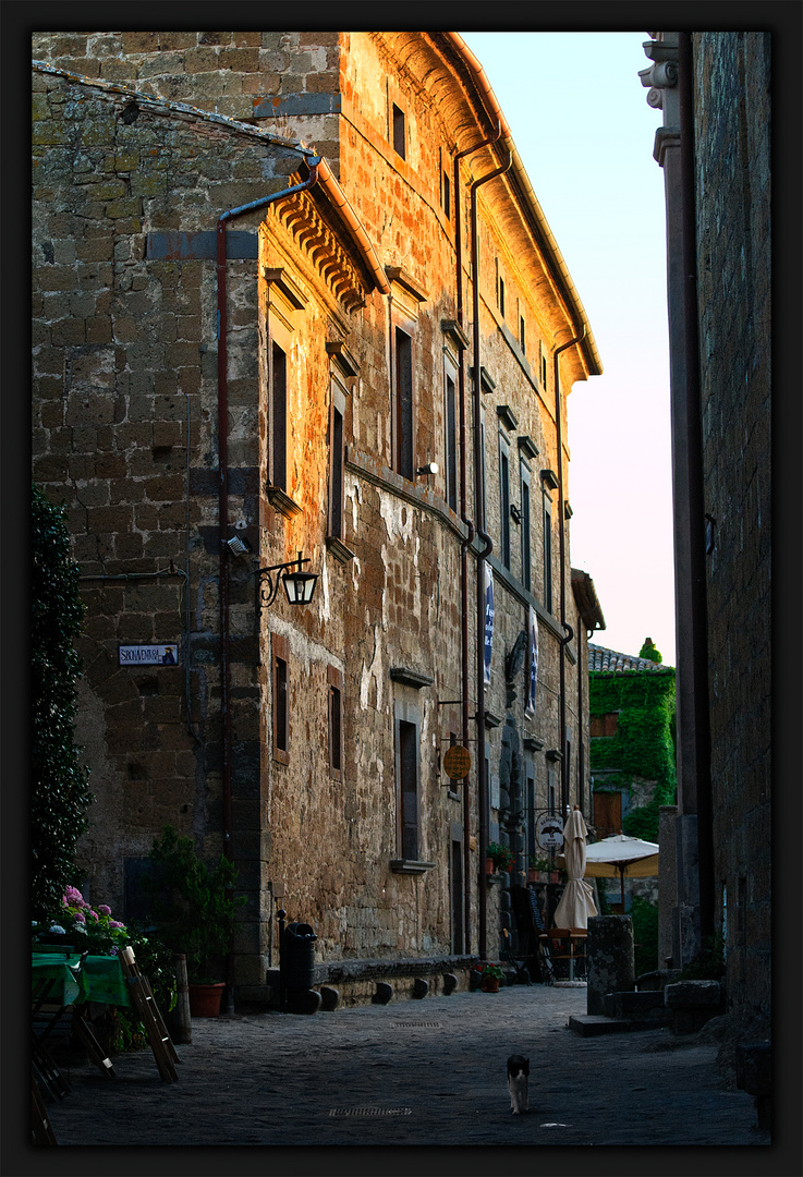 Passeggiando per Civita