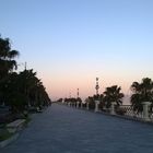 passeggiando sul Lungomare all'alba