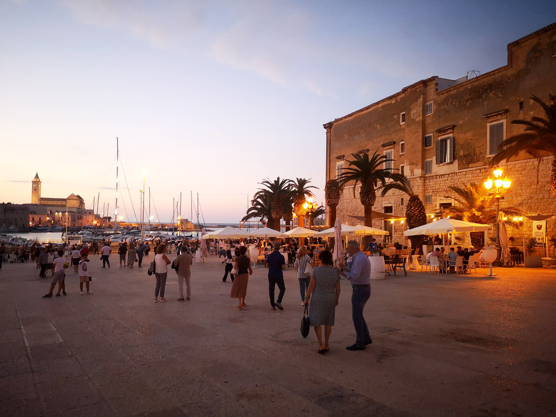 Passeggiata a Trani 4