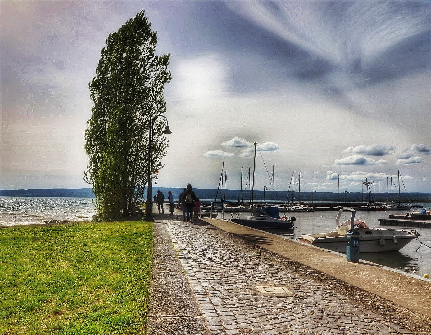 passeggiata al lago