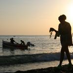 passeggiata in riva al mare