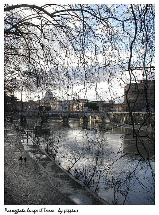 Passeggiata lungo il Tevere