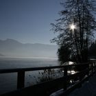 passeggiata lungo lago