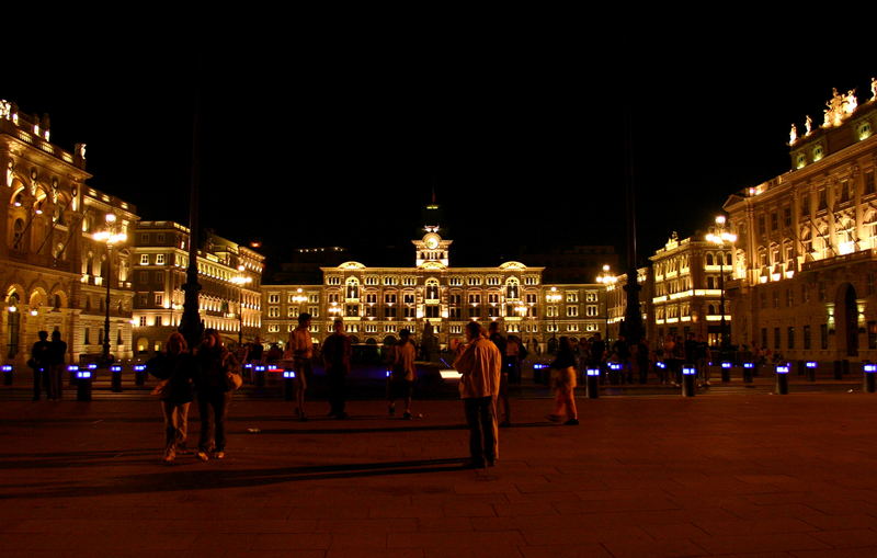 passeggiata notturna a TRIESTE