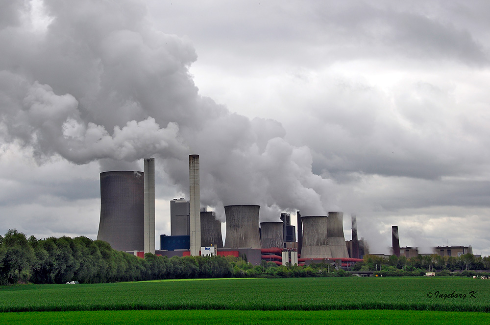 Passend zum Wetter - Kraftwerk Niederaußem - Rückseite