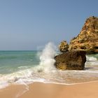  Passend zum Wetter. Praia da Marinha ist ein Strand an der Algarve, der südlichsten...