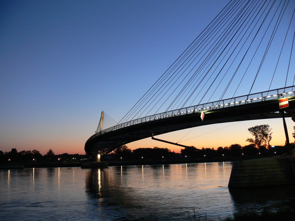 Passerelle de deux rives