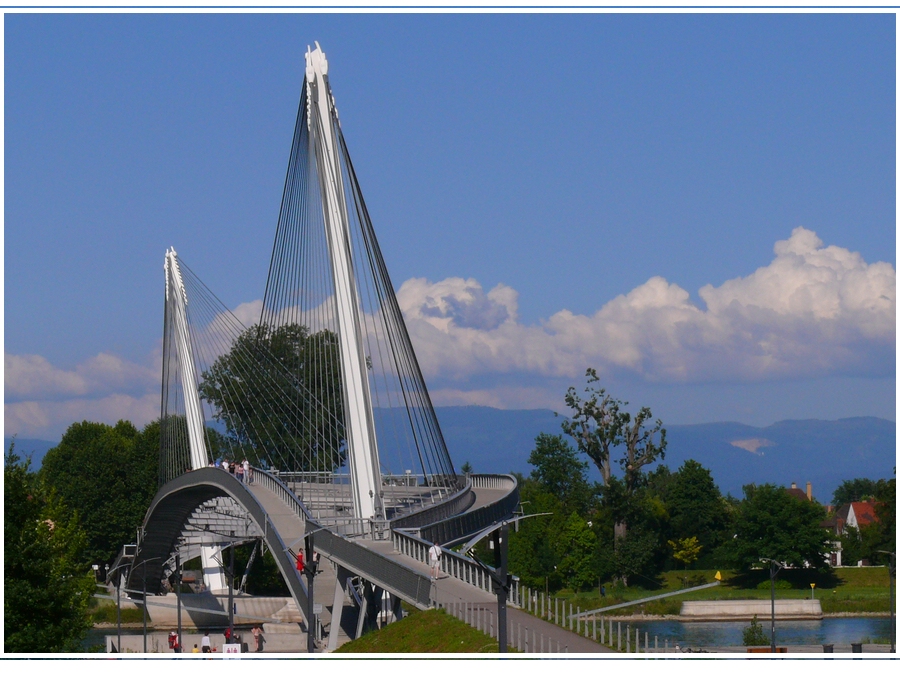 ~ Passerelle des deux Rives ~