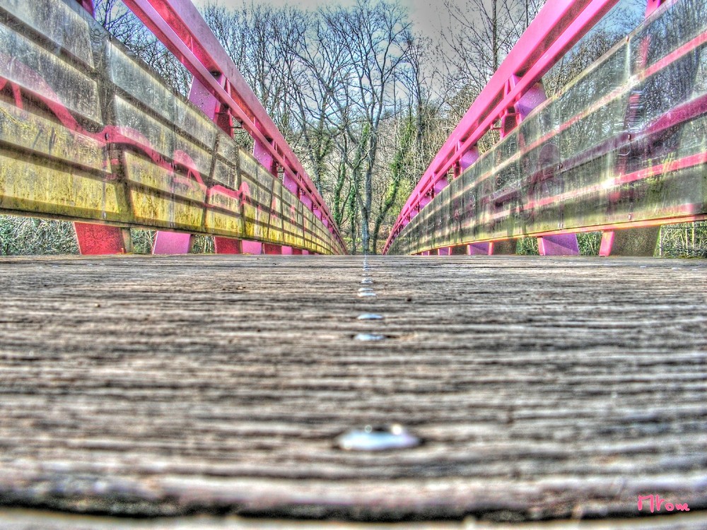 Passerelle [HDR]+[TM]