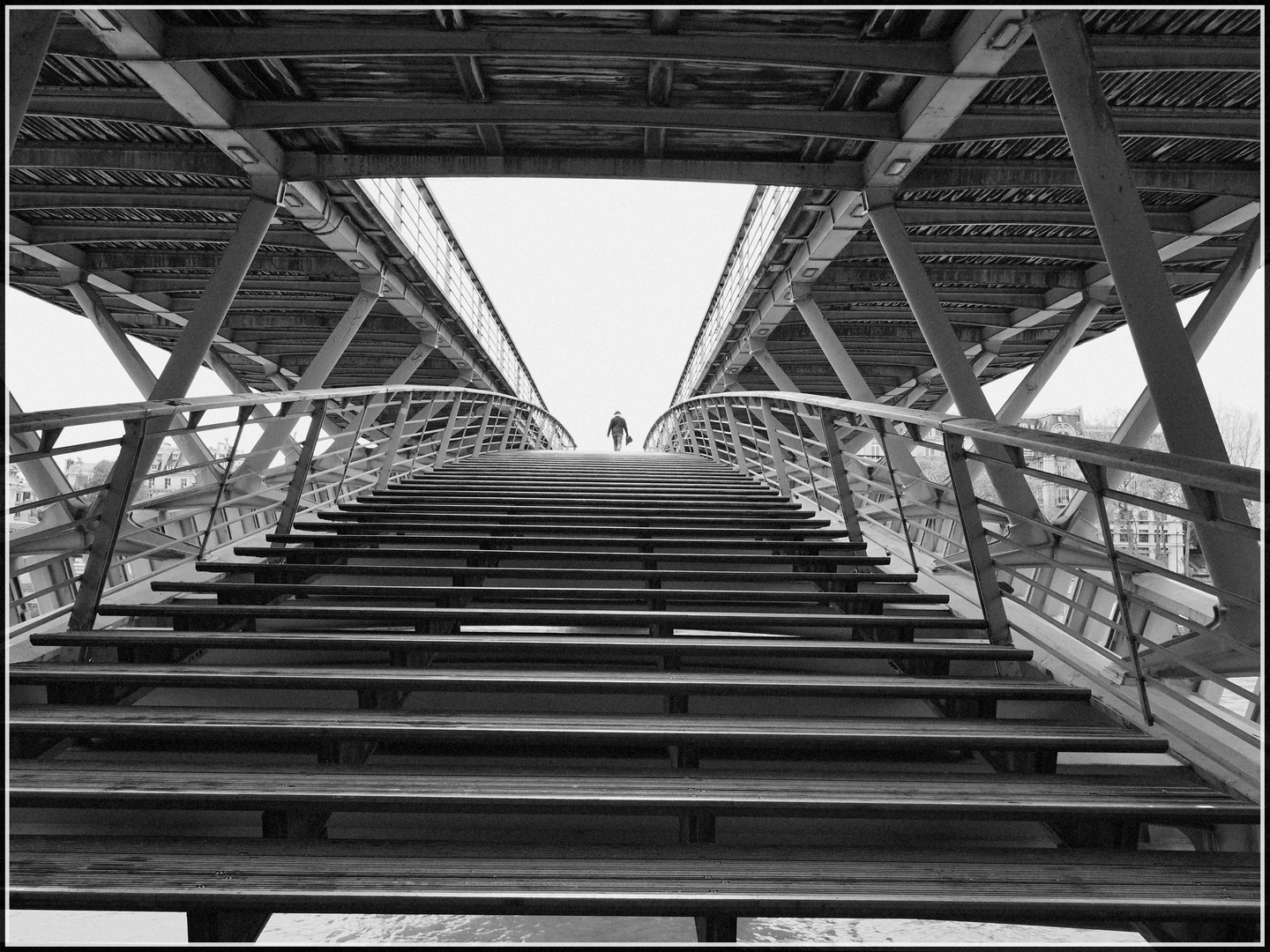 Passerelle Leopold Sedar Senghor Brücke in Paris