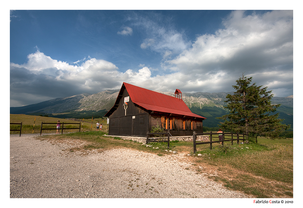 Passo San Leonardo e la Chiesetta