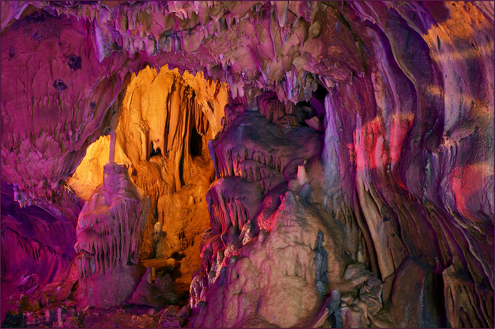 Pastell-Höhle