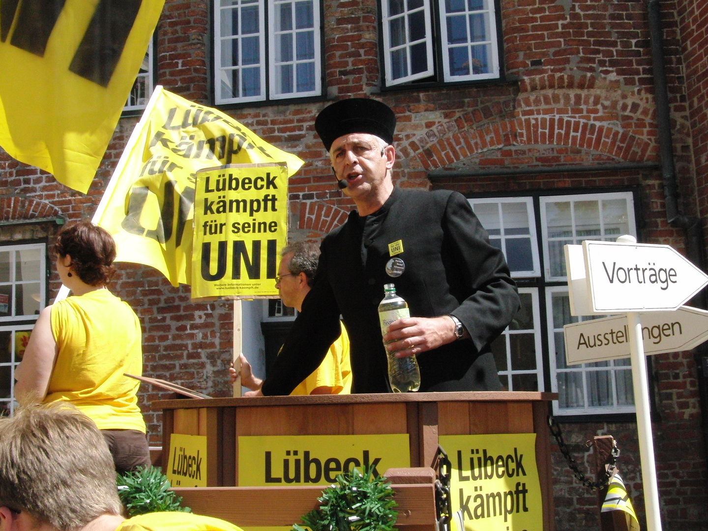 Pastor-Dr.Bernd Schwarze-St.Marienkirche Lübeck ,kämpft für den Erhalt der Lübecker UNI!