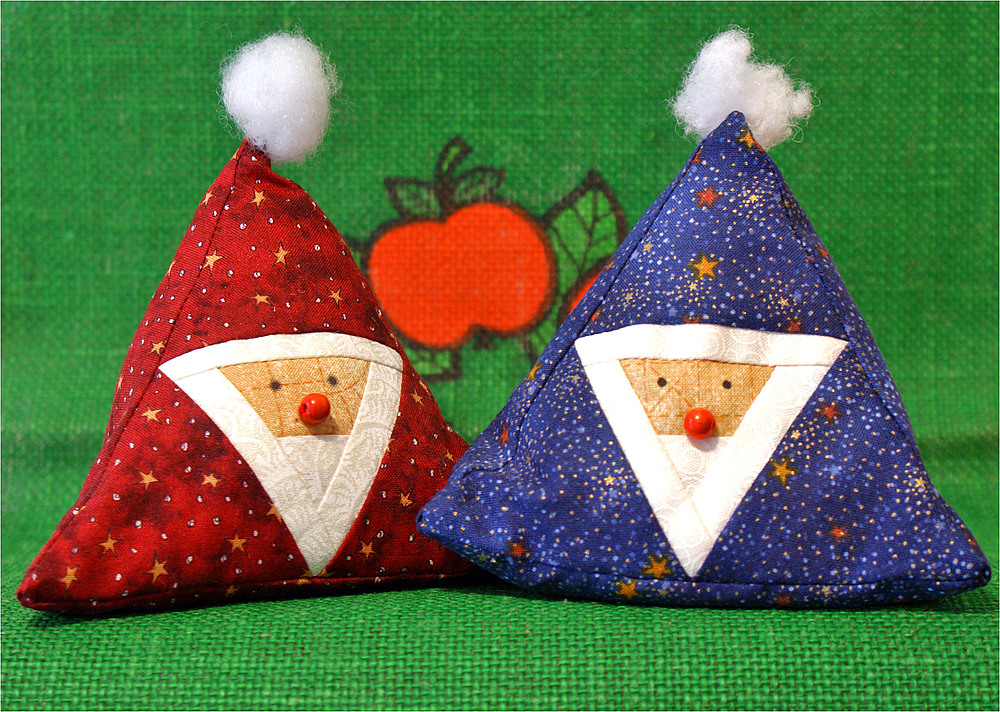 Patchwork Santas