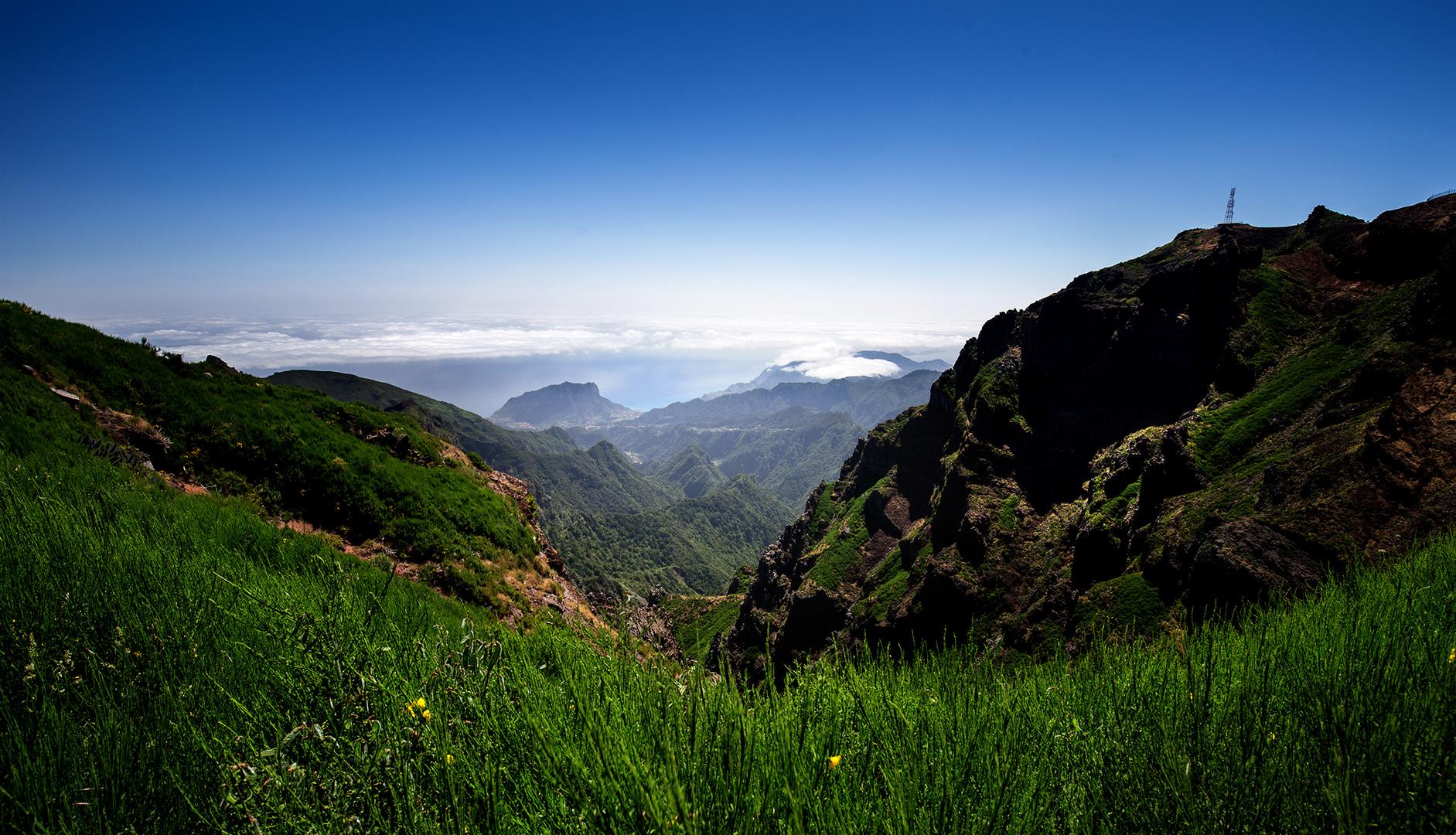 Path to Pico Ruivo