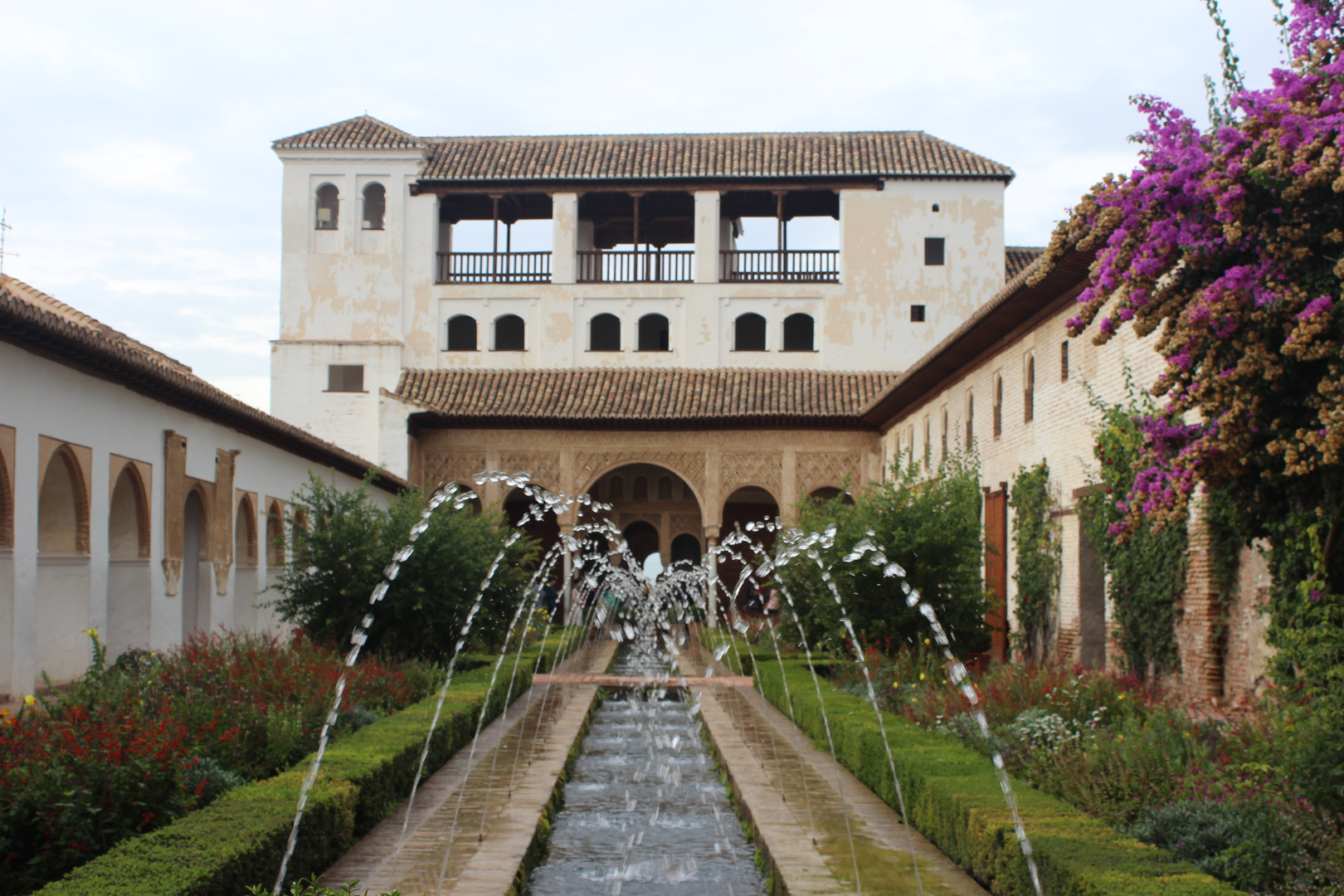 "Patio de la Acequia" in der Alhambra