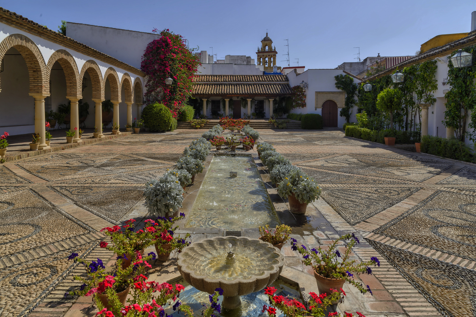 PATIO DE LAS COLUMNAS (II)