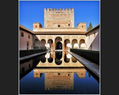 Patio de los Arrayanes und Torre de Comares [b]