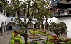 Patio del Museo Botero