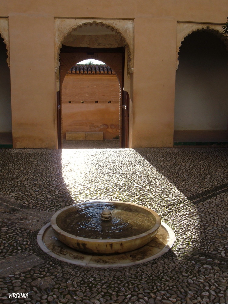 PATIO EN EL PALACIO DEL JENERALIFE