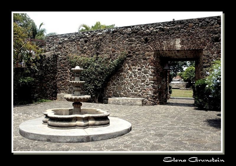 Patio en la iglesia de Ocotepec