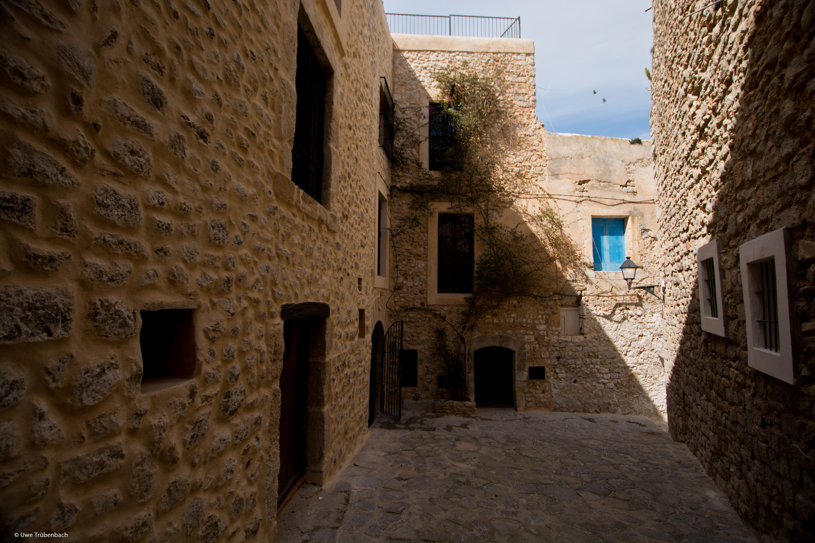 Patio in Dalt Vila