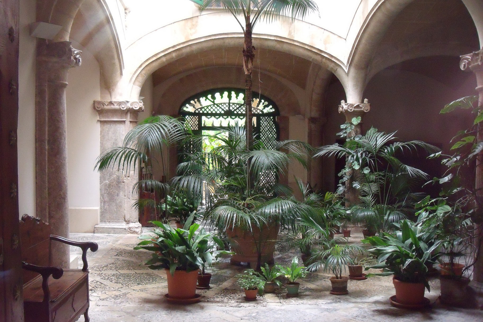 Patio in Palma (1)