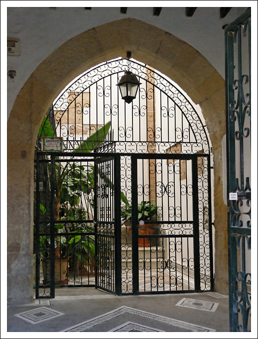 Patios in Palma de Mallorca 02