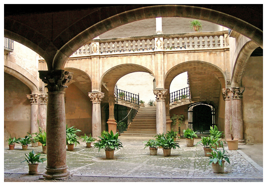 Patios in Palma de Mallorca 05