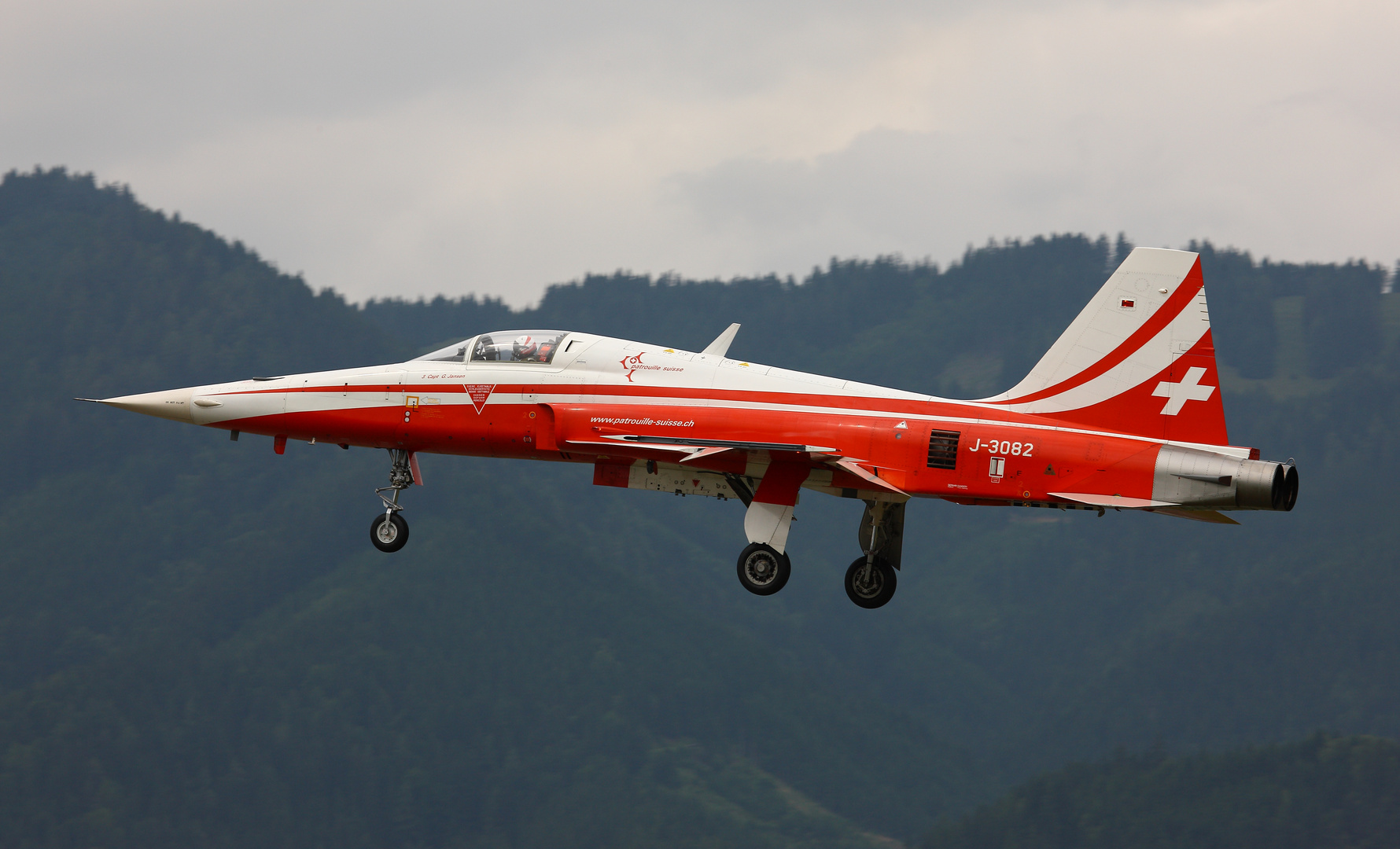 ' Patrouille Suisse '