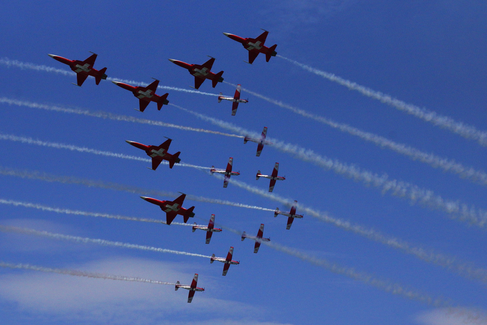 Patrouille Suisse 50 Jahre PC-7 25 Jahre