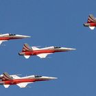 Patrouille Suisse bei Formationsflug