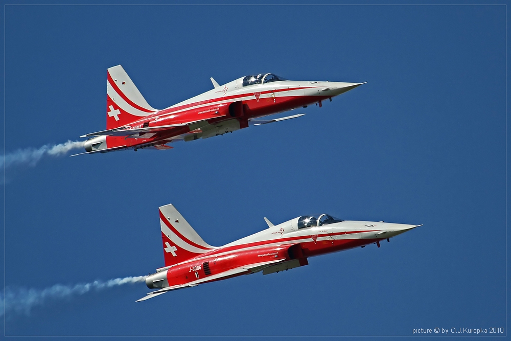 ~ Patrouille Suisse @ Rivolto Airshow 2010 ~