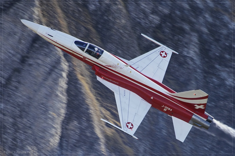 Patrouille Suisse "Solo" @ Axalp 2009