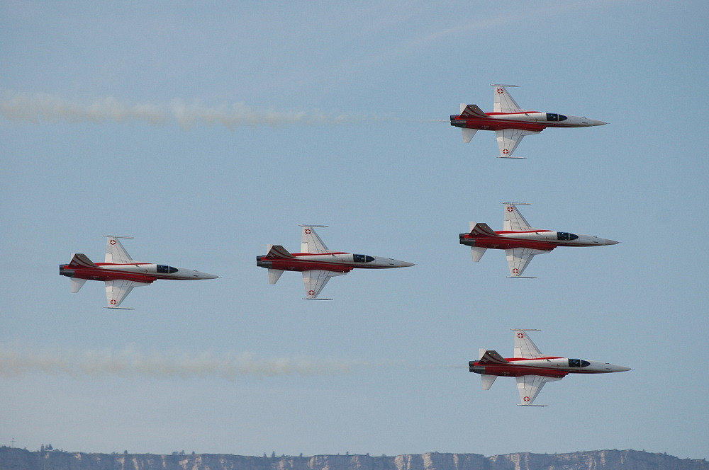 Patrouille Suisse über dem Grenchenberg