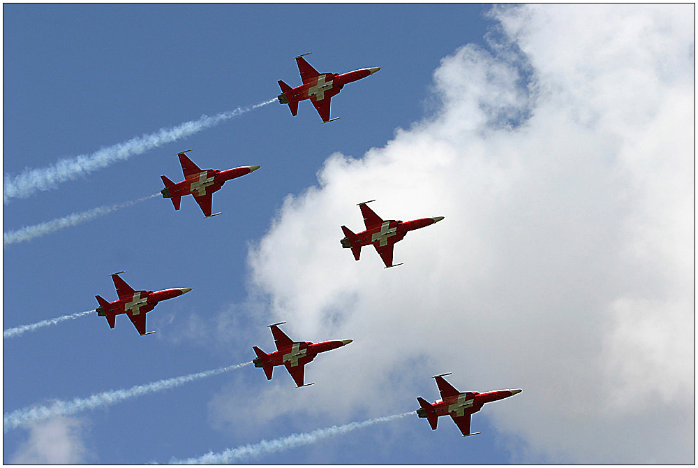 Patrouille Suisse über Samedan