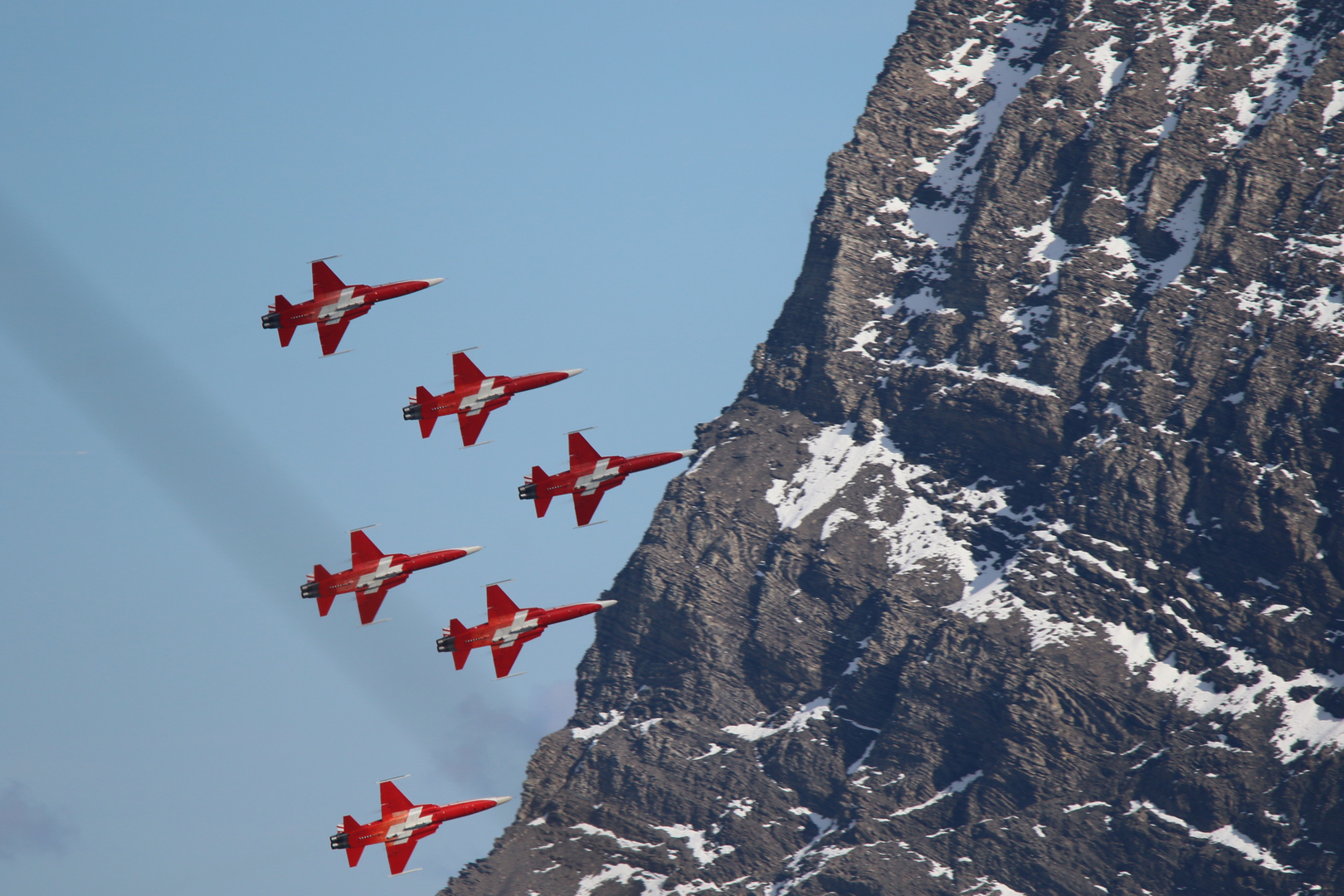 Patrouille Suisse und der Berg