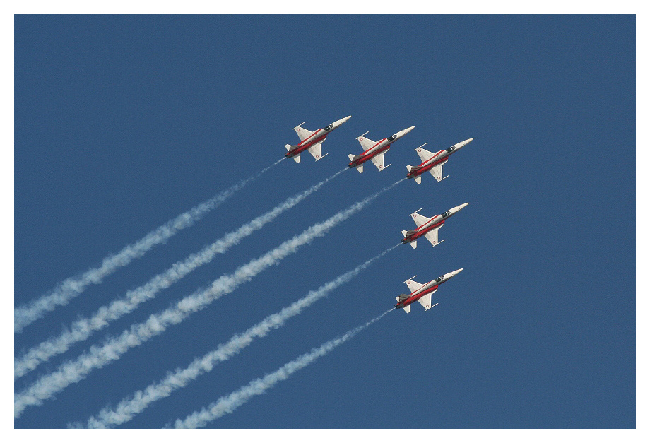 Patrouille Suisse V