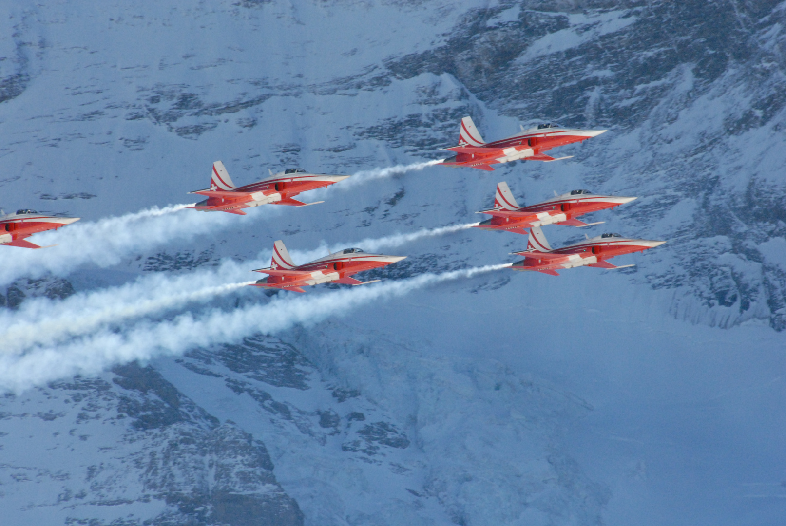 Patrouille Suisse vor der Eigernordwand