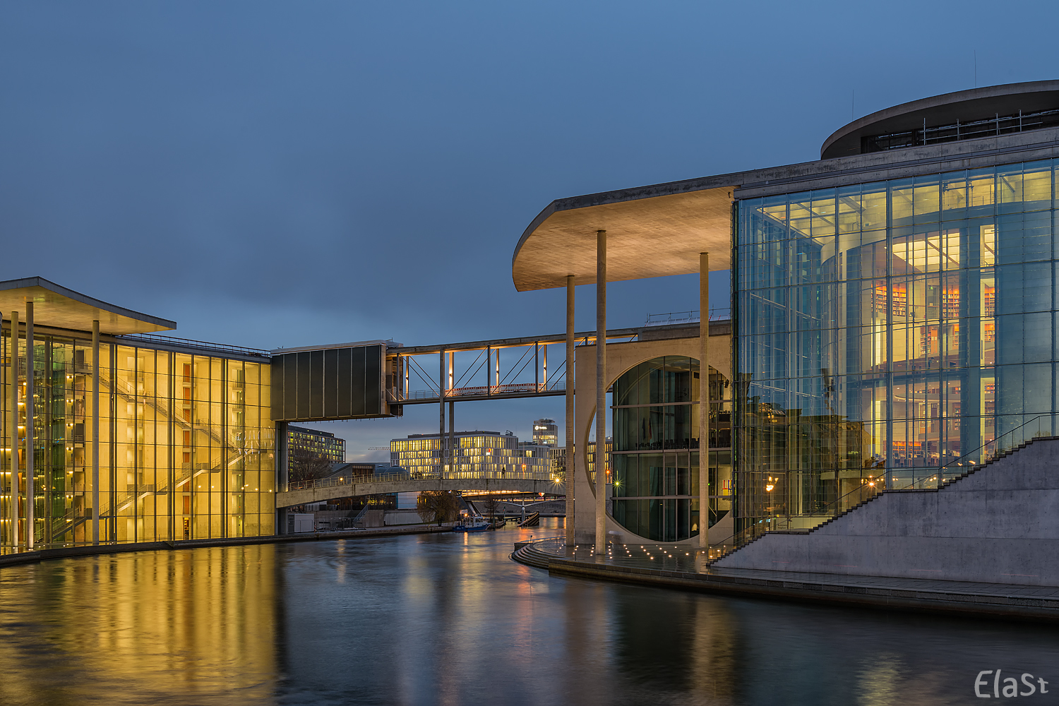 PAUL LÖBE HAUS UND MARIE ELISABETH LÜDERS HAUS