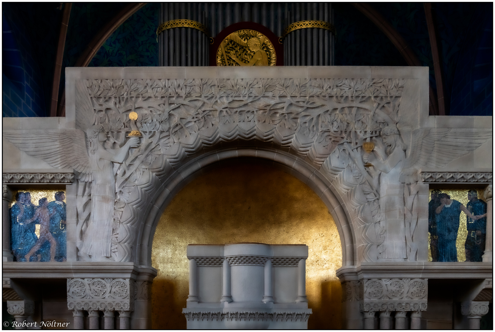 Pauluskirche Innenraum Altar