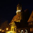 Pauluskirche mit Pfarrhaus