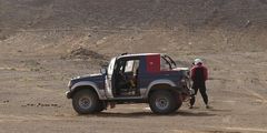 Pause beim Rallyefahren "Tuareg-Rallye 2007"